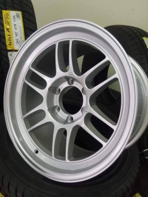 แม็กใหม่ขอบ 18 ราคา 10700 พร้อมยาง 15900 บาท พร้อมติดตั้ง