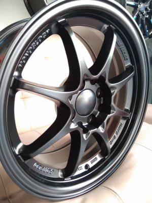 แม็กใหม่ซีอี28 ขอบ 15 ราคา 7500 พร้อมยางไทย 11700 บาท