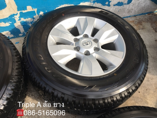 ล้อแม็กป้ายแดง Toyota Revo ขอบ17 พร้อมยางป้ายแดง Bridgestone 265-65-17 ปี 18 สวย เนียน มีตุ่ม