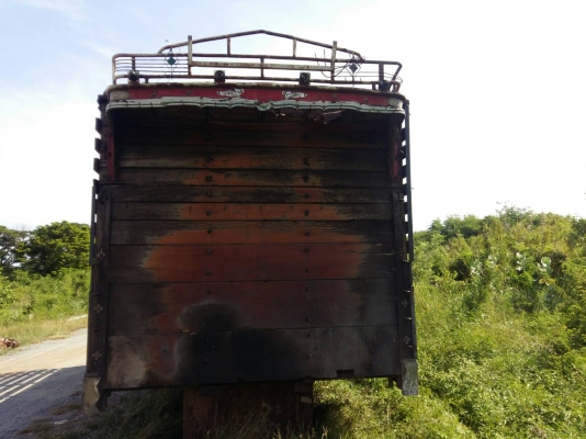 ขายกะบะคอกไม้10ล้อ