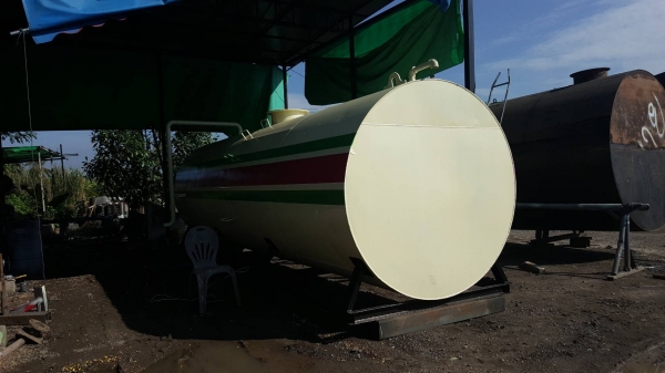 ถังน้ำมันขนาด 18000 ลิตรสภาพสวยพร้อมใช้งาน ถังน้ำมันขนาด 18000 ลิตรสภาพสวยพร้อมใช้งาน