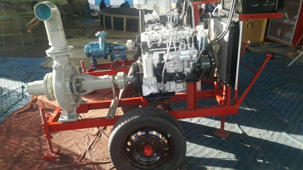 เครื่องสูบนํ้าประกอบใหม่ยังพร้อมใช้งาน