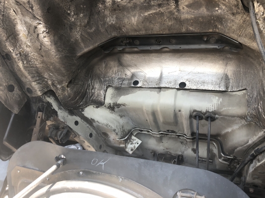 ขาย6ล้อISUZU Deca195แรงเครื่อง6HH รถห้างแท้ กระบะพร้อมคอกเหล็กแป็ปประปายาว7.20เมตร ช่วงล่างใหญ่