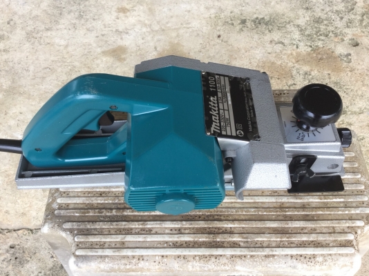 ขายกบไฟฟ้า 3&quot; มือ2 ยี่ห้อ MAKITA รุ่น 1100 Made in Japan