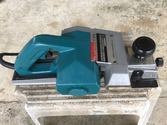 ขายกบไฟฟ้า 3&quot; มือ2 ยี่ห้อ MAKITA รุ่น 1100 Made in Japan สินค้าตัวโชว์หน้าร้าน