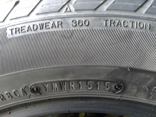 ยาง DUNLOP 185-60-15 กลางปี15 ยาง DUNLOP 185-60-15 กลางปี15