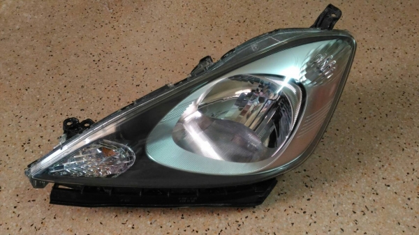 ขายไฟหน้า Honda Jazz ปี 09 ขายไฟหน้า Honda Jazz ปี 09