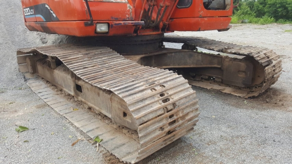 ขาย แบคโฮ DOOSAN 220 LCV รถใช้งานได้ดี ปั้มไฮดรอริคใหม่ เอกสารใบซื้อขาย