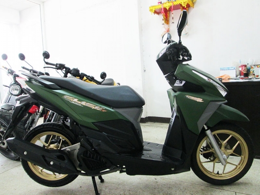 (โอนฟรี) ขาย All New Honda Click 125I ตัว TOP ล้อแม็ก ปี 2017 ไมล์แท้ 6184 กม ล้อทอง (โอนฟรี) ขาย All New Honda Click 125I ตัว TOP ล้อแม็ก ปี 2017 ไมล์แท้ 6184 กม ล้อทอง