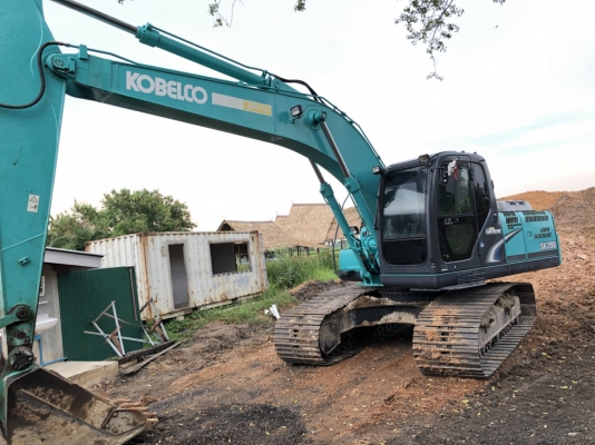 SK200-8 Super KOBELCO @1.95ล้านเอกสารเล่มทะเบียนรถสวยพร้อมใช้สนใจโทรหา 0819891989 หรั่งครับ