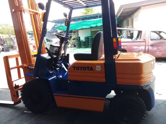 อาร์ ซี เอช โฟรคลิฟท์ ขายโตโยต้า รุ่น 5 ดีเซล 2.5 ตัน