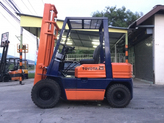 โตโยต้า รุ่น 5 ดีเซล 2.5 ตัน