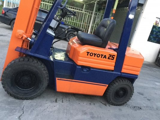 โตโยต้า รุ่น 5 ดีเซล 2.5 ตัน