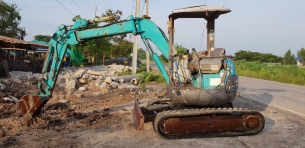 ขายด่วนรถแบคโฮKOBELCO-SK30รุ่นยอดนิยมคอนโทลน้ำมันสั่นปั่มนี้วเทียบเท่าPC30เครื่องดีปั่มดีเร็วแรงรถนอกเพิ่งนำเข้ามาใหม่ยังไม่เคยใช้งานในเมืองไทยเลย