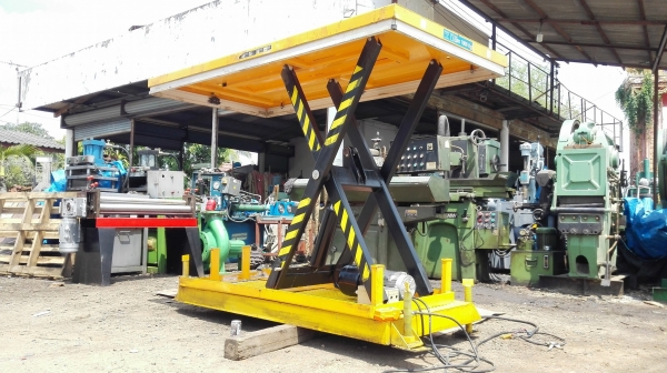 X-lift 1000 kg สภาพใหม่ 95\%