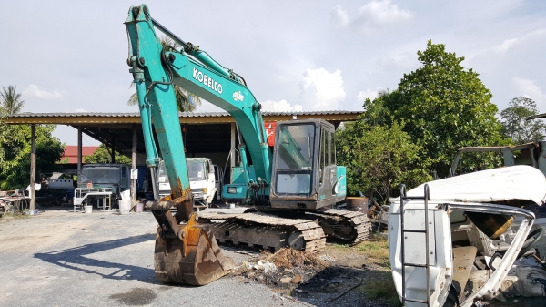 ขายรถ แบคโฮ โกเบ มาร์คทู สภาพพร้อมใช้มีใบอินวอย(เอกสารพร้อม)