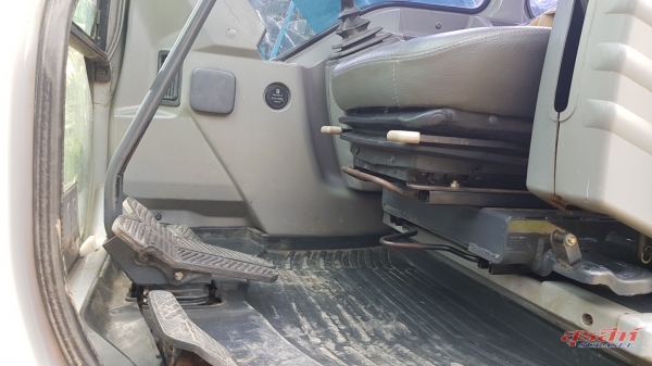 ขายรถแบคโฮ KOBELCO SK200-6 Yn10 Super รุ่นยอดนิยม ใช้งาน 13,xxx ชั่วโมง รถสวย สภาพดี พร้อมใช้งาน เอกสารเล่มทะเบียน ภาษีไม่ขาด