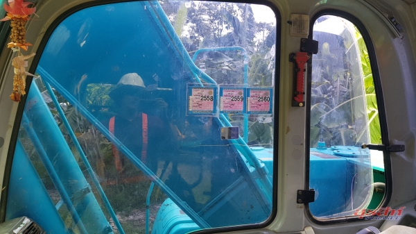 ขายรถแบคโฮ KOBELCO SK200-6 Yn10 Super รุ่นยอดนิยม ใช้งาน 13,xxx ชั่วโมง รถสวย สภาพดี พร้อมใช้งาน เอกสารเล่มทะเบียน ภาษีไม่ขาด