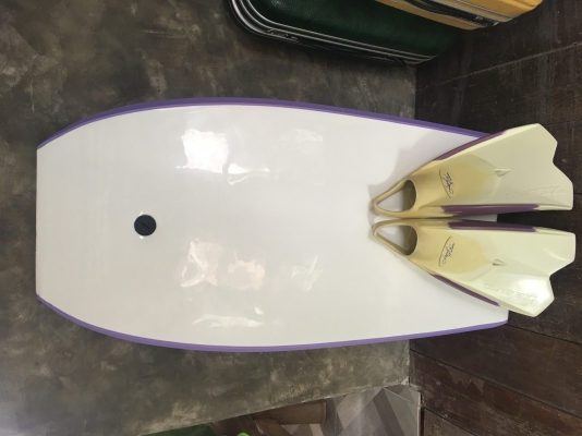 ขาย Surfbord กระดานโต้คลื่น Local Motion ขาย Surfbord กระดานโต้คลื่น Local Motion
