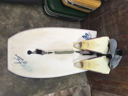 ขาย Surfbord กระดานโต้คลื่น Local Motion ขาย Surfbord กระดานโต้คลื่น Local Motion