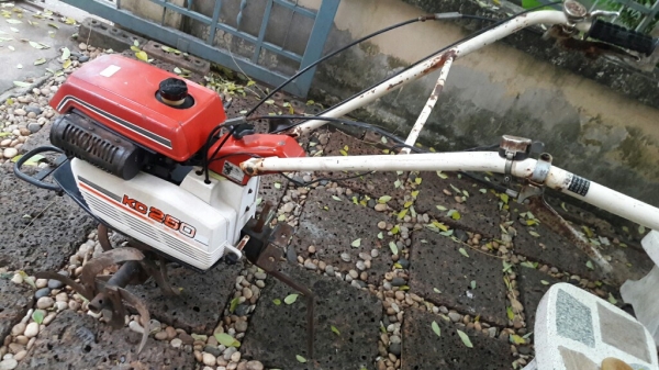 ขายรถพรวนดิน iseki kc250 เก่าญี่ปุ่นนำเข้า