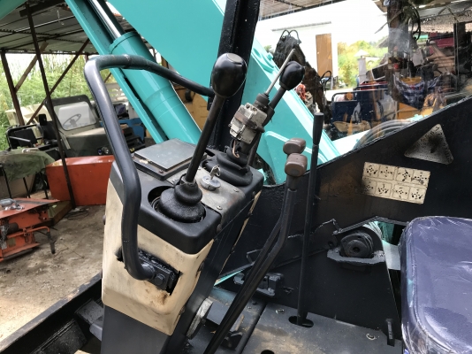 Hanix sb300สภาพดีเก่าญี่ปุ่นมีใบอินวอย คอนโทรลสั้น Hanix sb300สภาพดีเก่าญี่ปุ่นมีใบอินวอย คอนโทรลสั้น