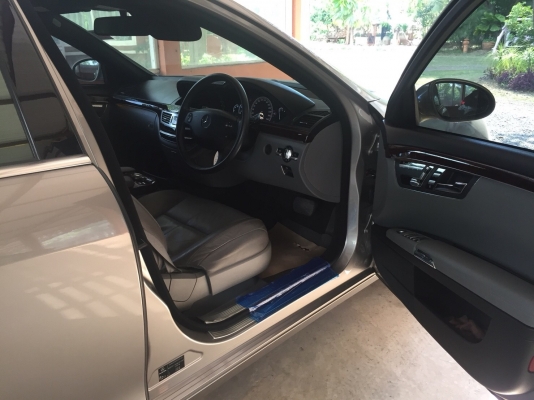 Benz s300 ปี 2008 ใช้น้อยมาก78,000โลสวยมากเอกสารพร้อม