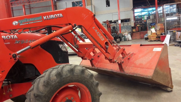 รถแทรกเตอร์ M9540H