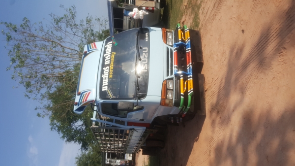 ขาย 6 ล้อ isuzu 110 NKR สภาพสวยๆ รถห้างเเท้