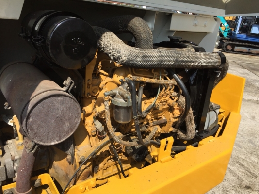 รถขุด Komatsu PC15-2 มือสอง นำเข้าจากญี่ปุ่น ทำสีใหม่ พร้อมใช้งาน