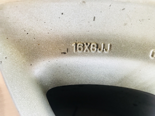 ล้อพร้อมยาง vx80