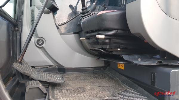 ขายรถแบคโฮ KOBELCO SK200-8 Yn12 Super 8,046 ชั่วโมง สภาพนางฟ้า สวย เดิม ๆ เอกสารเล่มทะเบียน ขายรถแบคโฮ KOBELCO SK200-8 Yn12 Super 8,046 ชั่วโมง สภาพนางฟ้า สวย เดิม ๆ เอกสารเล่มทะเบียน