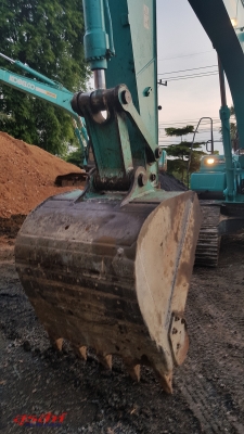 ขายรถแบคโฮ KOBELCO SK200-8 Yn12 Super 8,046 ชั่วโมง สภาพนางฟ้า สวย เดิม ๆ เอกสารเล่มทะเบียน ขายรถแบคโฮ KOBELCO SK200-8 Yn12 Super 8,046 ชั่วโมง สภาพนางฟ้า สวย เดิม ๆ เอกสารเล่มทะเบียน