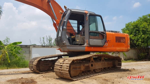 ขายรถแบคโฮ HITACHI ZX200-1 สภาพดี พร้อมใช้งาน ระบบการทำงานดีมาก แอร์เย็น เอกสารเล่มทะเบียน ขายรถแบคโฮ HITACHI ZX200-1 สภาพดี พร้อมใช้งาน ระบบการทำงานดีมาก แอร์เย็น เอกสารเล่มทะเบียน