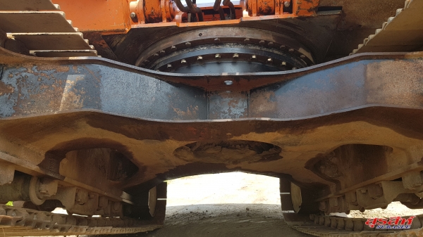 ขายรถแบคโฮ HITACHI ZX200-1 สภาพดี พร้อมใช้งาน ระบบการทำงานดีมาก แอร์เย็น เอกสารเล่มทะเบียน ขายรถแบคโฮ HITACHI ZX200-1 สภาพดี พร้อมใช้งาน ระบบการทำงานดีมาก แอร์เย็น เอกสารเล่มทะเบียน