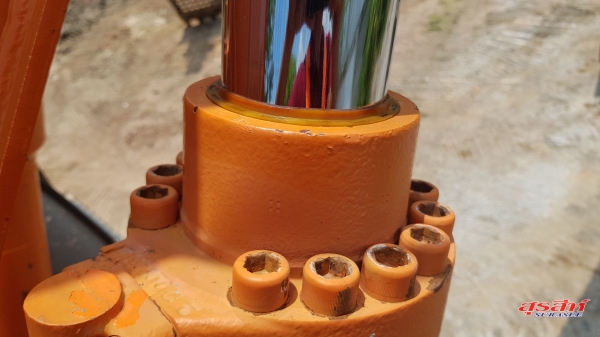 ขายรถแบคโฮ HITACHI ZX200-1 สภาพดี พร้อมใช้งาน ระบบการทำงานดีมาก แอร์เย็น เอกสารเล่มทะเบียน ขายรถแบคโฮ HITACHI ZX200-1 สภาพดี พร้อมใช้งาน ระบบการทำงานดีมาก แอร์เย็น เอกสารเล่มทะเบียน