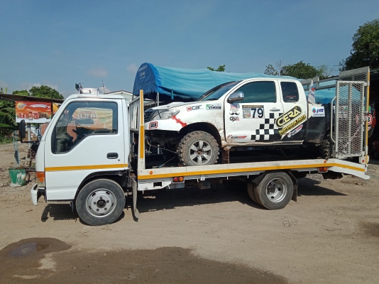 ขายรถบรรทุกท้ายลาด