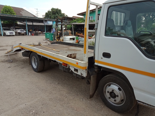 ขายรถบรรทุกท้ายลาด