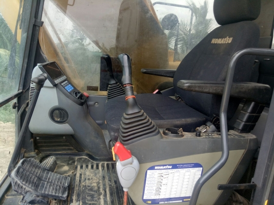 โคมัตสุ Hybrid 205 เอกสารใบแจ้งจำหน่าย รถพร้อมทำงานเอวแน่น โซดาทำงานไม่โหลด ใบแท็กสวยทุกใบ  ไฟฟ้าครบ ราคา 1,350,000