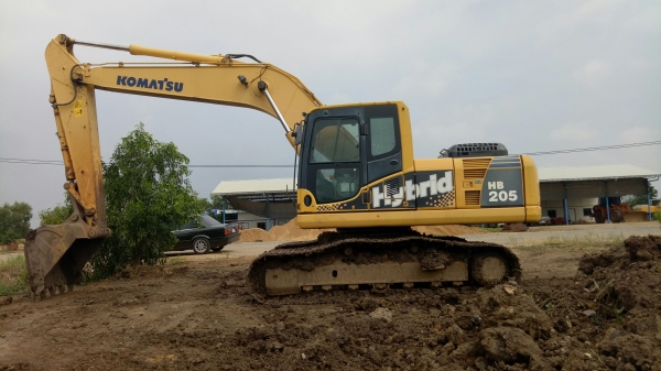 โคมัตสุ Hybrid 205 เอกสารใบแจ้งจำหน่าย รถพร้อมทำงานเอวแน่น โซดาทำงานไม่โหลด ใบแท็กสวยทุกใบ  ไฟฟ้าครบ ราคา 1,350,000