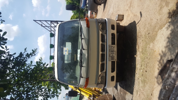 ขายหกล้อHE NO  DUTRO130แรง370000บาทโทร0643130366