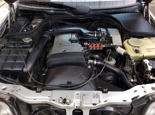 Benz 200 ปี 1995