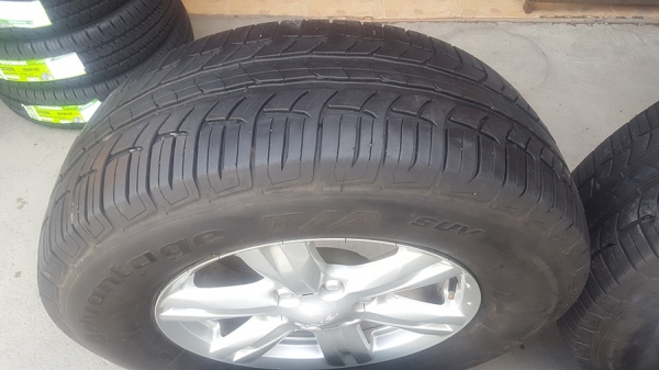 ขายล้อISUZU Mu-X ขอบ17 ยางปี3217 4 ล้อ ขายล้อISUZU Mu-X ขอบ17 ยางปี3217 4 ล้อ