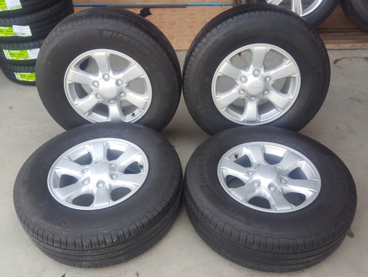 ขายล้อISUZU 1.9 ขอบ16 ยาง245/70/16 ปี 4715  4 ล้อ