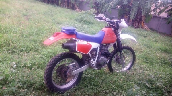 ขายxr250r.me06 ช่วงล่าง xrออสชี่ โช่สเตอเต็ม เบลคเต็ม เครืีองยนต์แรงเงียบ ไม่ควัน รถพร้อม.แข่ง รับปร