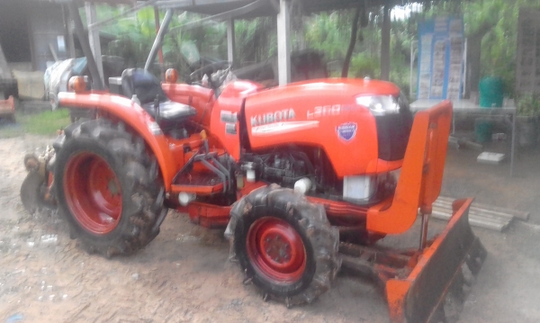 รถไถ รถไถ