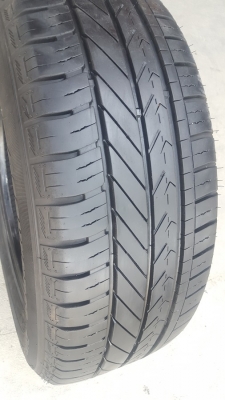 ขายยาง205/65/15 ปี 2315 GOODYEAR 4 เส้น