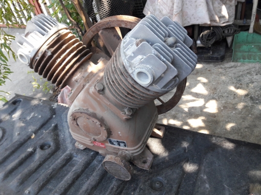 ขาย !! หัวปั้มลมออยฟรี.KAESER.ขนาด7.5แรง2สูบ