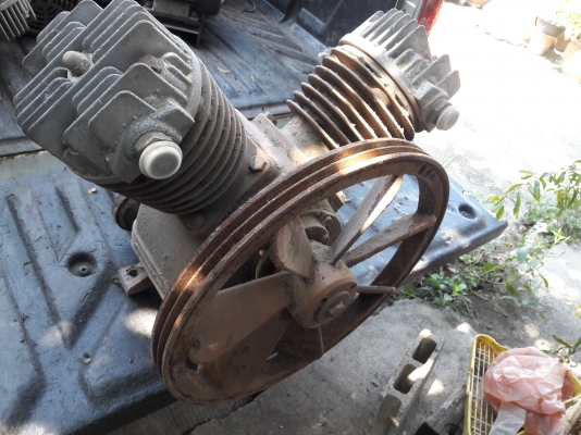 ขาย !! หัวปั้มลมออยฟรี.KAESER.ขนาด7.5แรง2สูบ