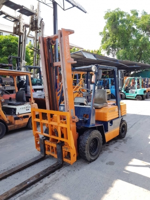 TOYOTA 5FG25 เครื่องเบนซิล เกียร์ธรรมดา เสาสูง4เมตร งาเทได้(ฮิ้งค์) สนใจติดต่อ 083-062-0223(ปอน)